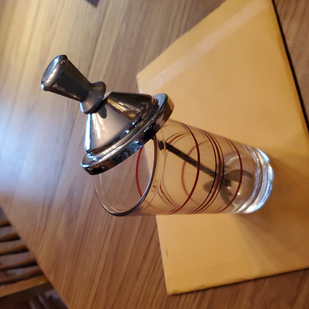 Vintage Bareware Glass Ice Crusher - Picture 2 of 5